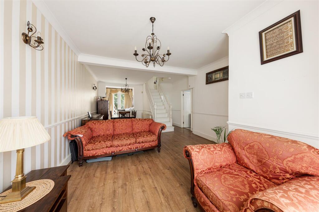 Shortlands Road, E10