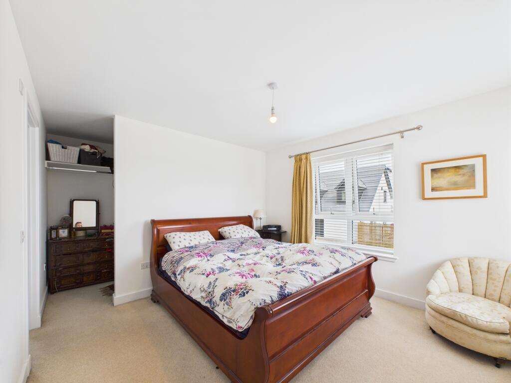 CAM03185G0-PR0104-STILL009