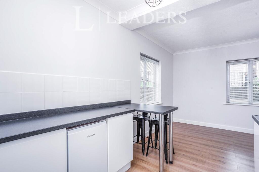 Kitchen 3