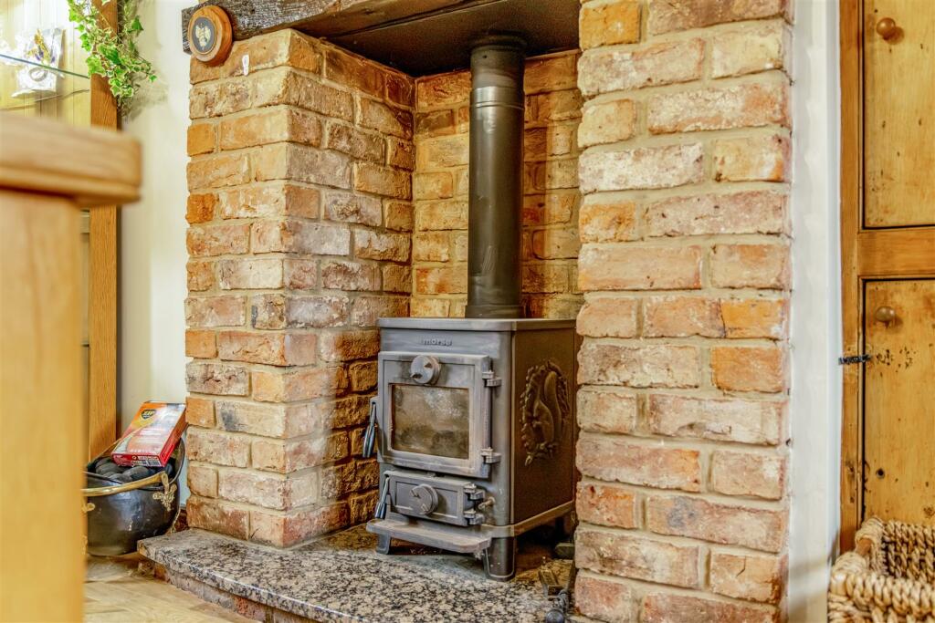 Gorse Cottage (Benington)-35.jpg
