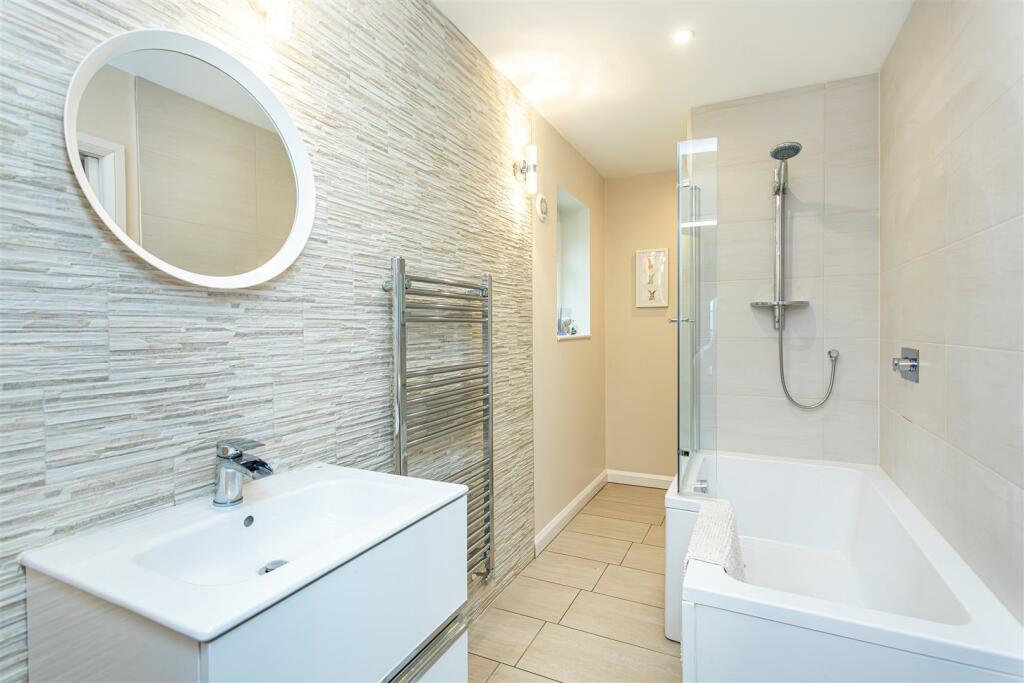 30a Lodge Mill Lane-3.jpg