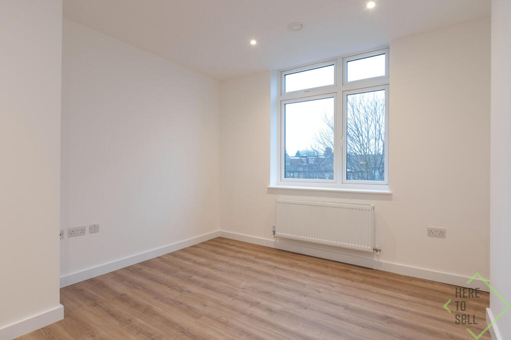 369 Green Lanes, London, N13 4JH-33