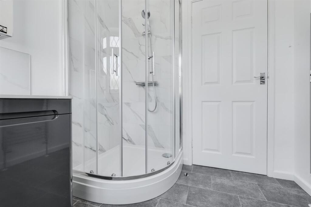 Shower Room_3.jpeg