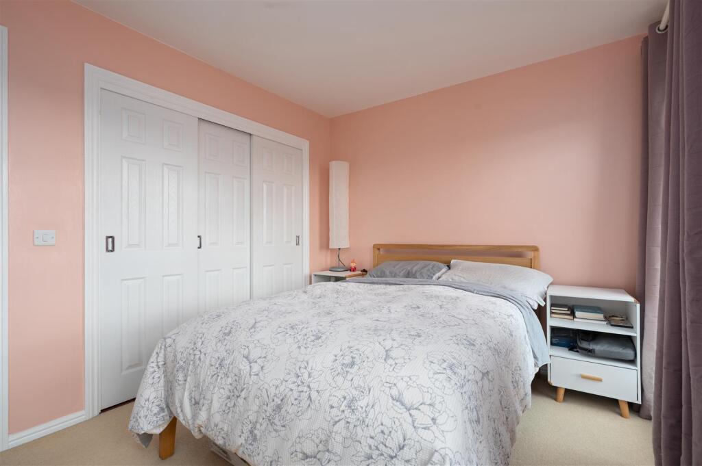 129LadyCambpellsCourt015.JPG
