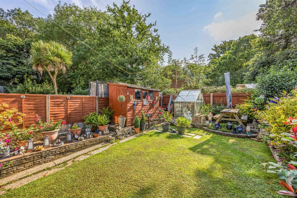 8 Sullivan Way, Purbrook-Small-PorticoMarketing-OH