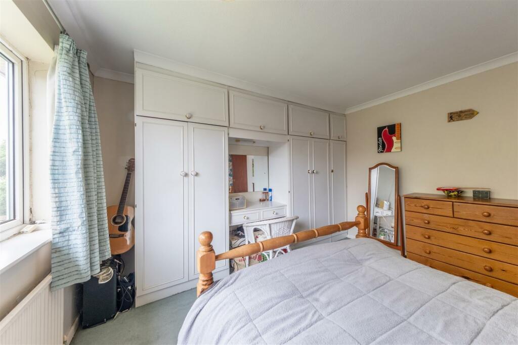 5 Moorlands Avenue-017.jpg