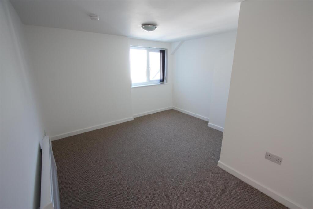 Flat 5, 6 Trebarwith Crescent Lounge