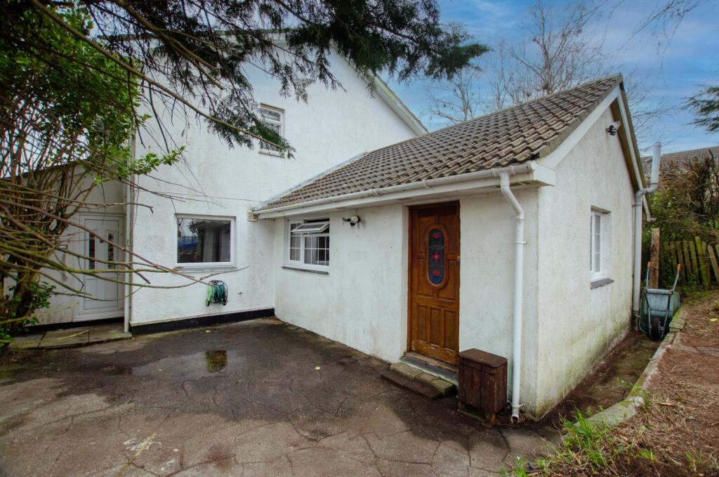 To Book A Viewing Call TPS Lostwithiel on 01208 87