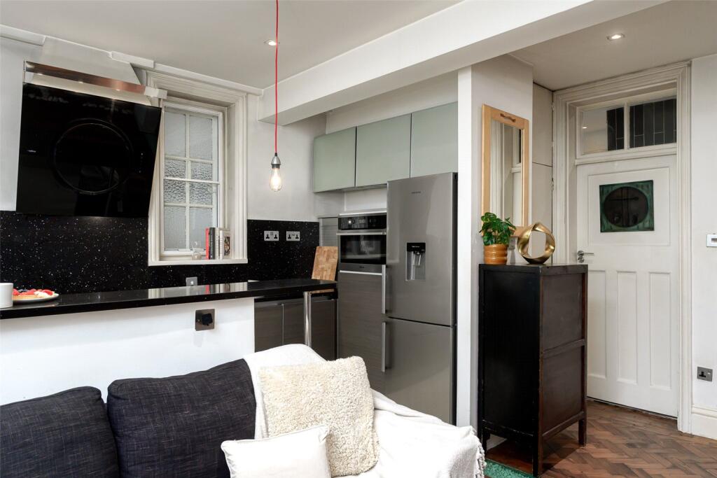 Living/Kitchen