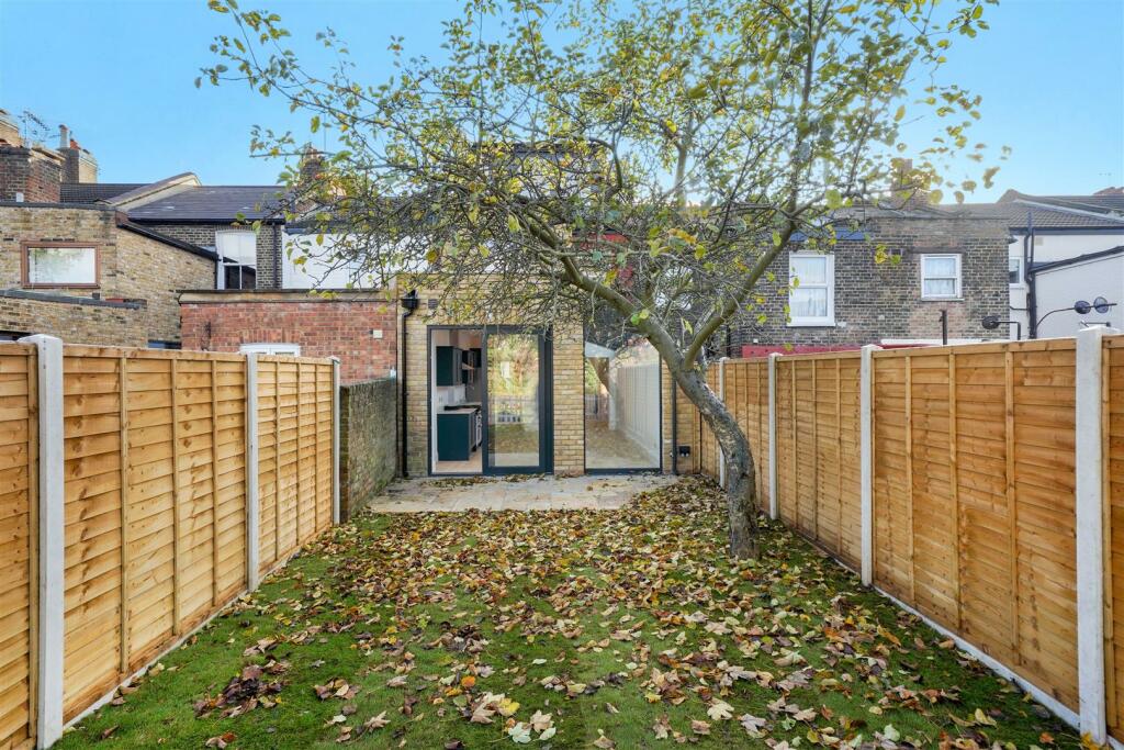 Secluded rear garden