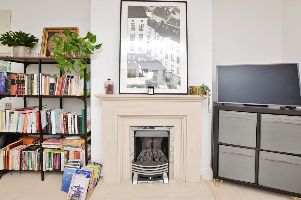 f20c74ed-Lounge 2...