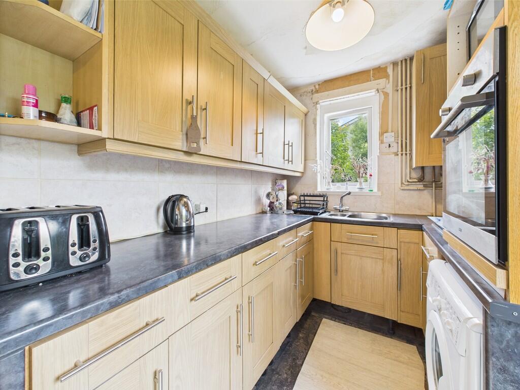 CAM03974G0-PR0151...