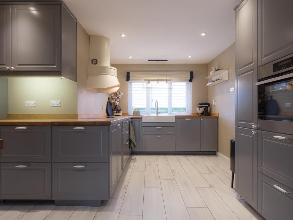 50a Stanton St Quintin-38.jpg