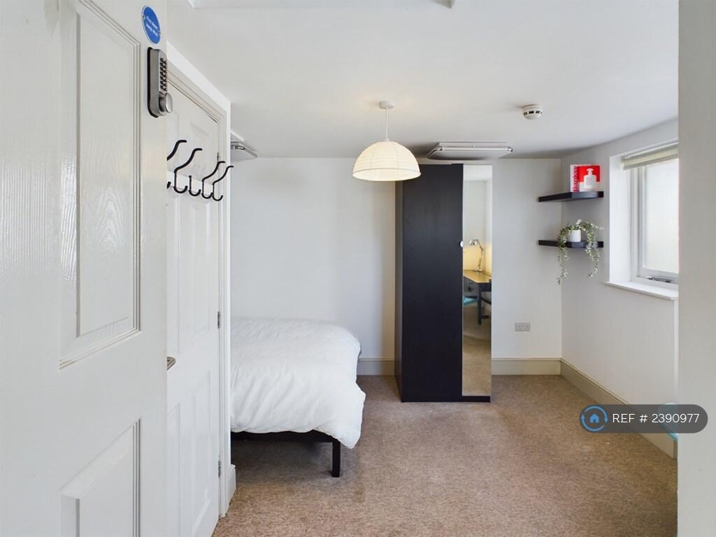 Room 7