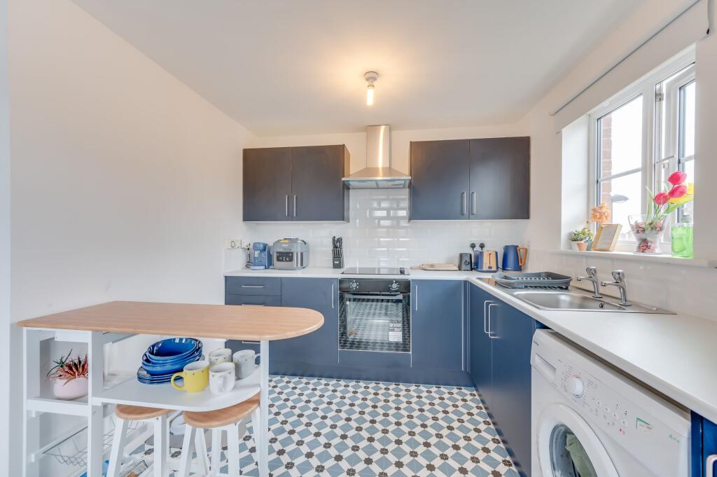 KITCHEN.DINER AND LIVING ROOM