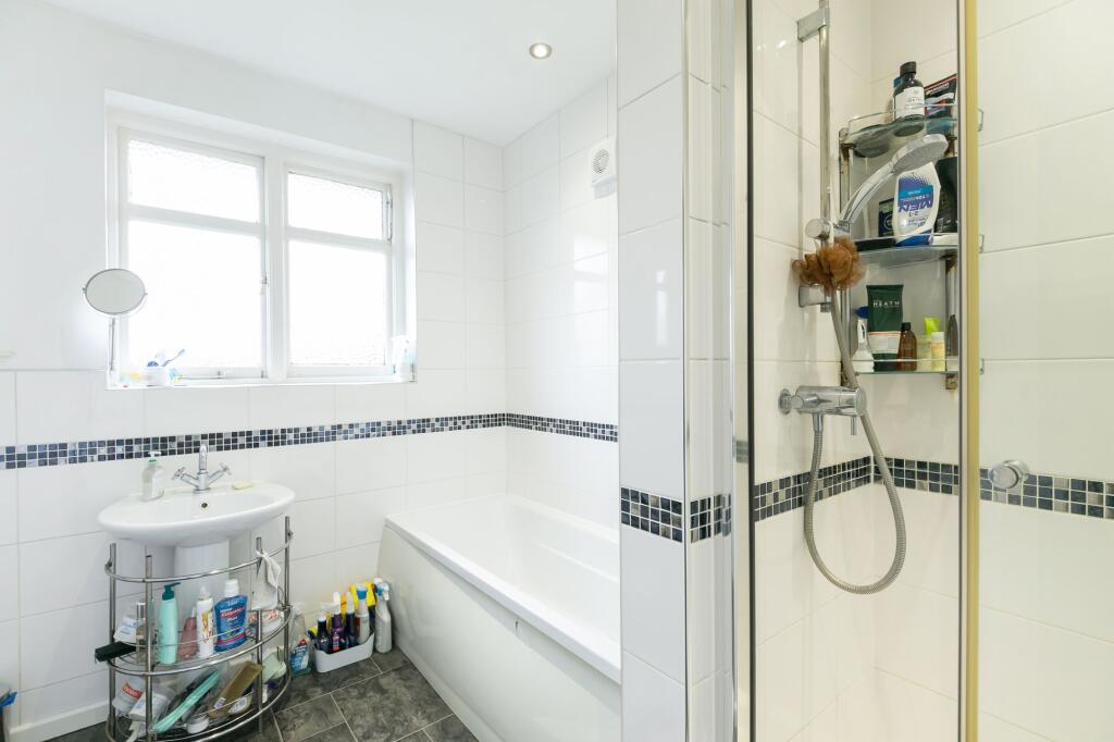 First floor bathroom 4 peice suite