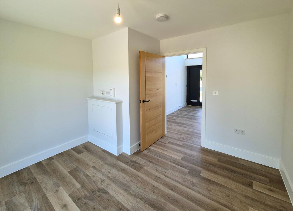 Ground Floor Snug/Bedroom 6