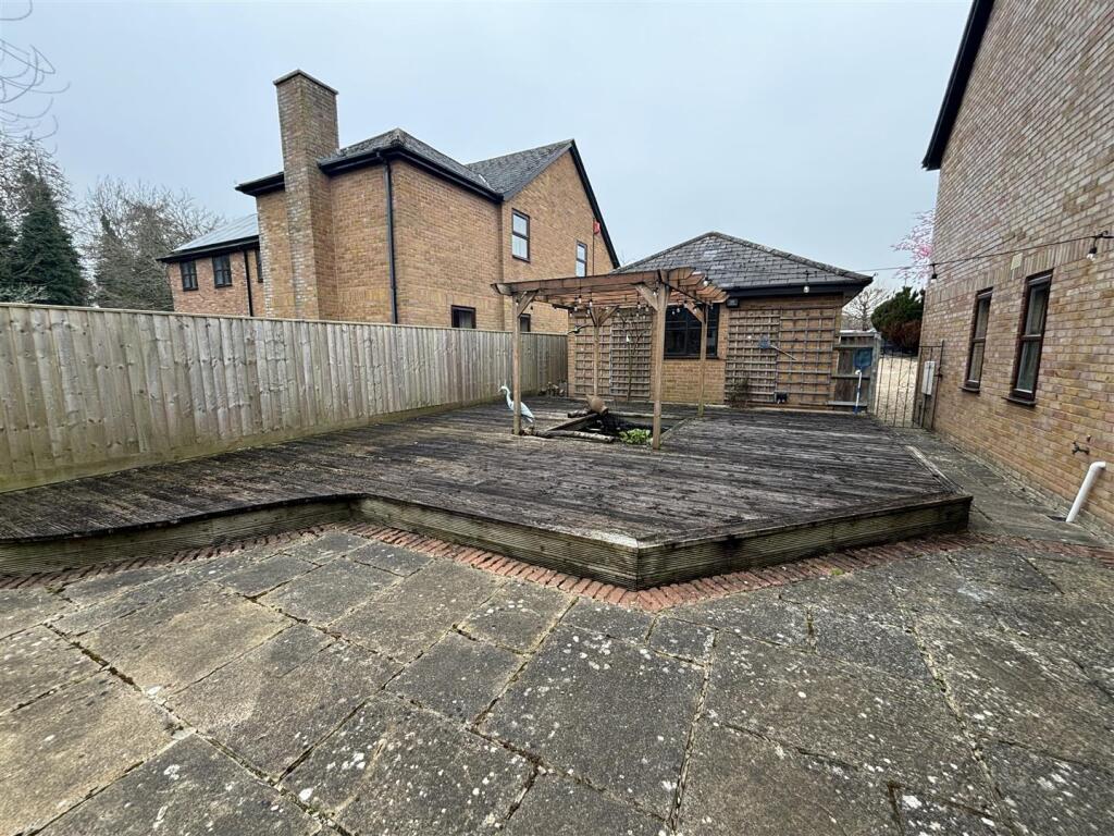 garden 2.jpg