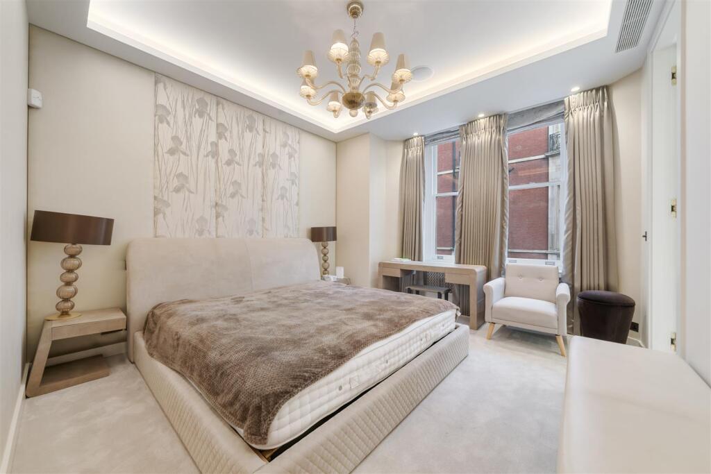 Flat 15, Rutland Court SW7 1BN-No Watermark-3.jpg