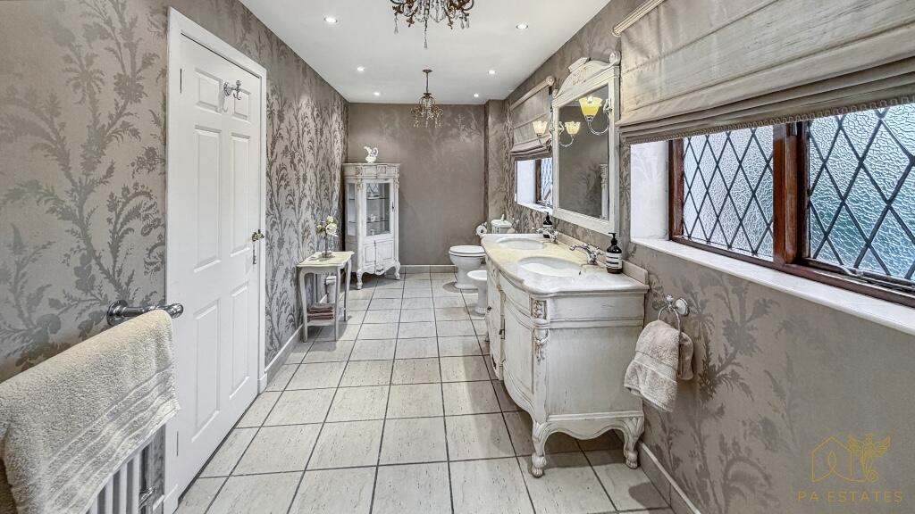 En-Suite.