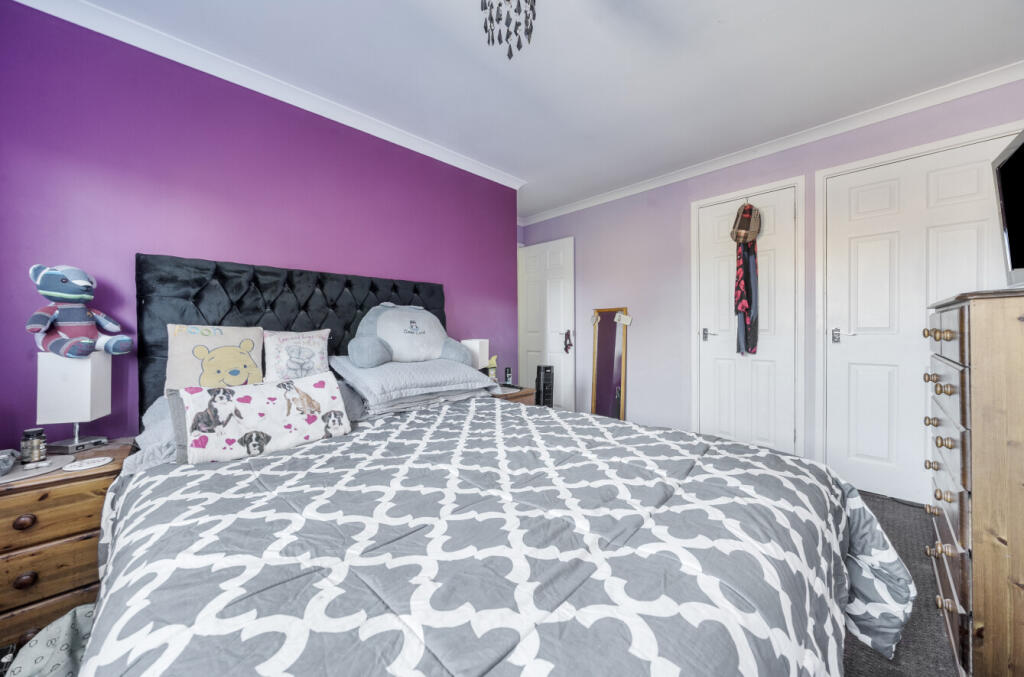 13551421468d25a6b5c35e