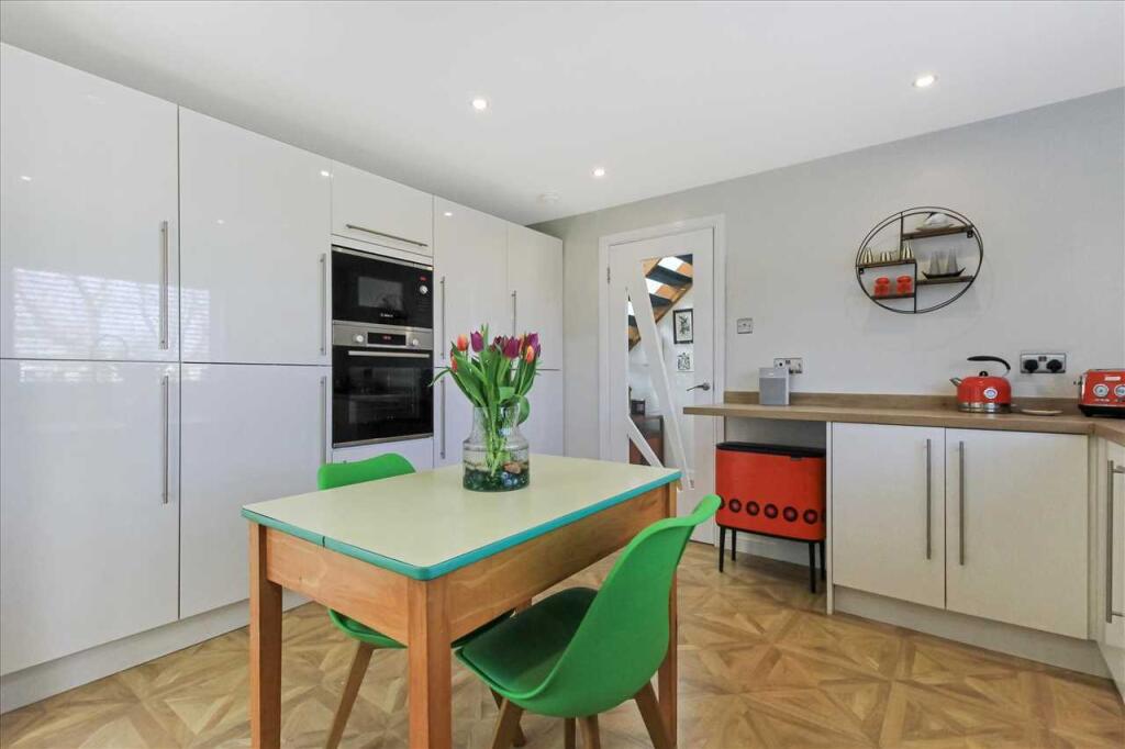Kitchen Dining (4)
