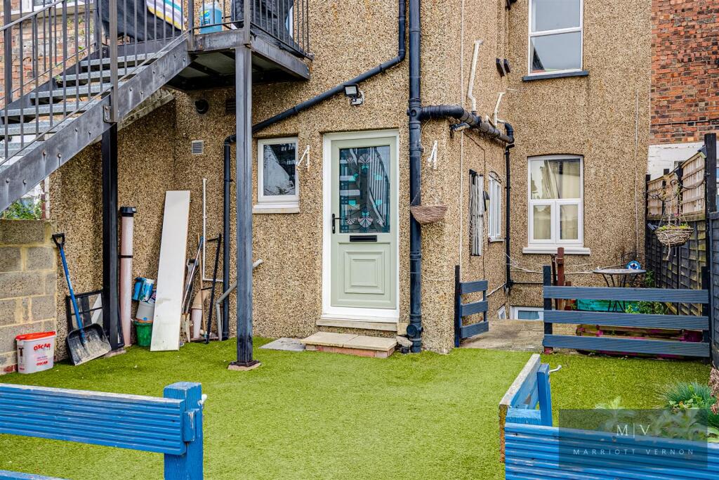 Blackhorse Lane 45 MV-14.jpg