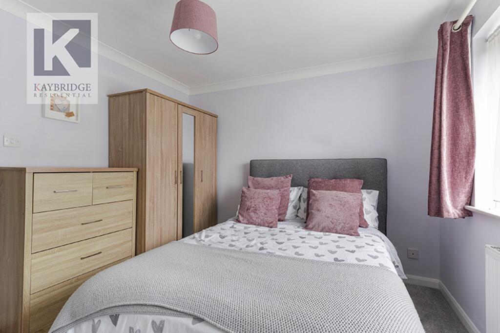 Chelsea Close, Worcester Park - KT4 7SF