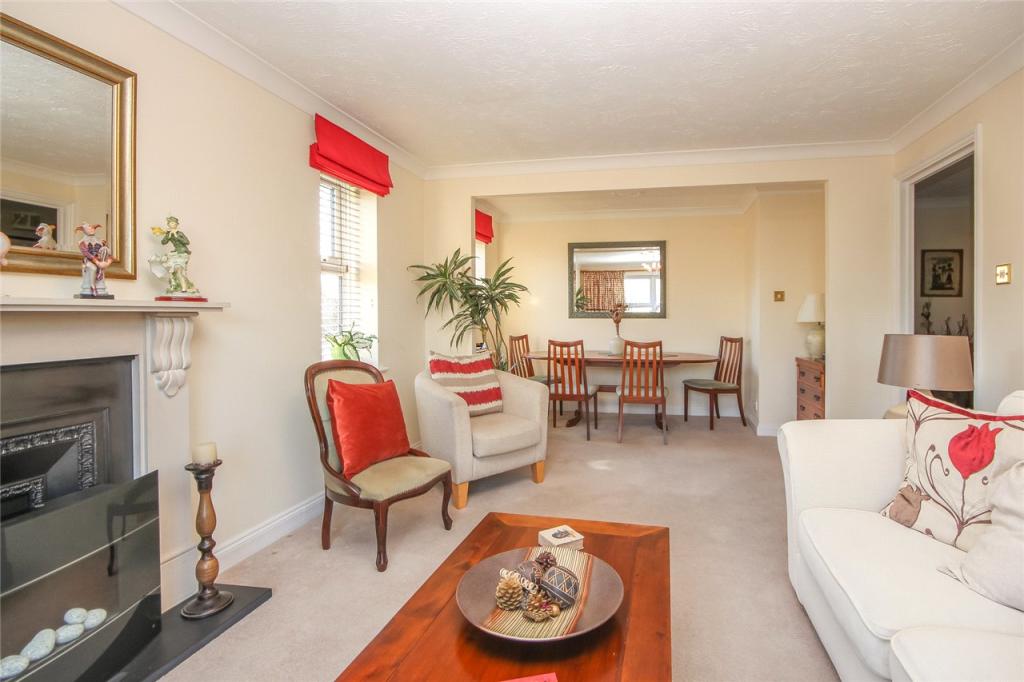 Living/Dining Room