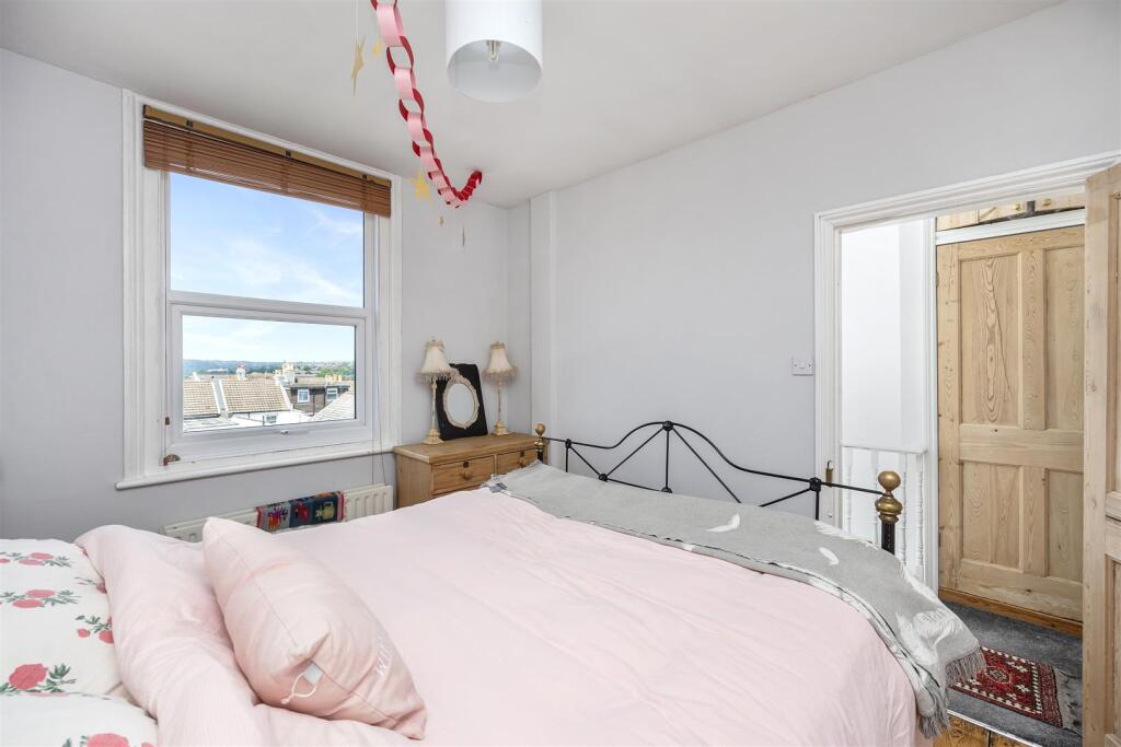 Ewart Street_23-004.jpg