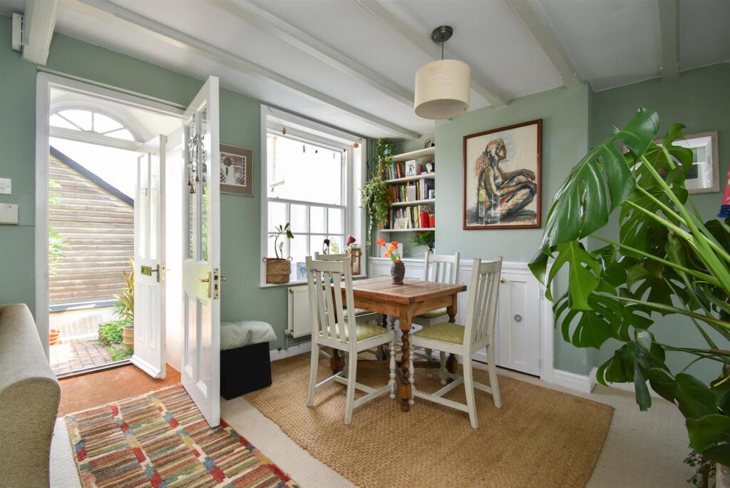 Living &amp; dining room