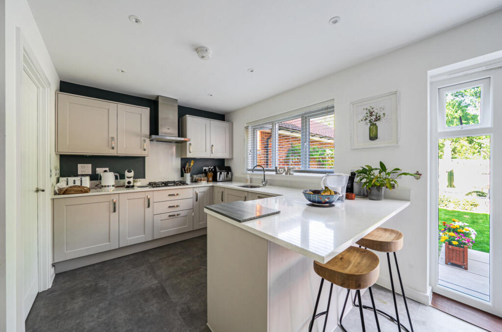 1-1312242-1-6858f...