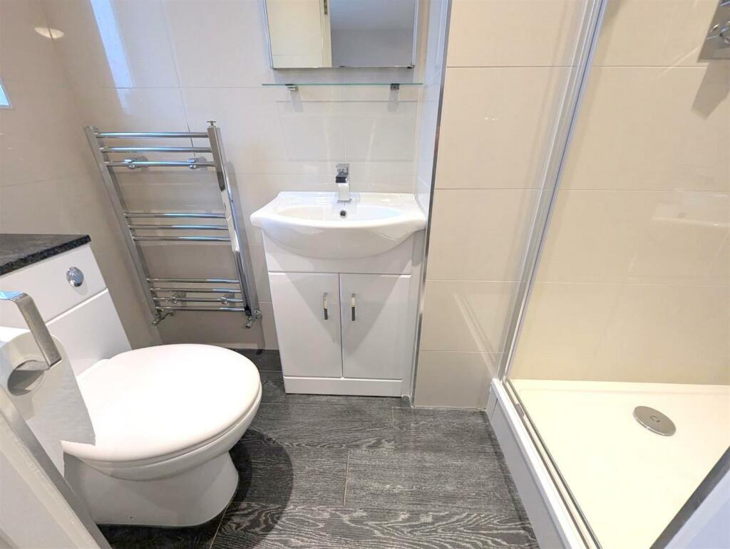 hrQHgzK77UihIMLAzsggPg (1).jpg