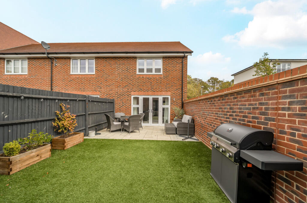 1371459-5-68ff6e8...