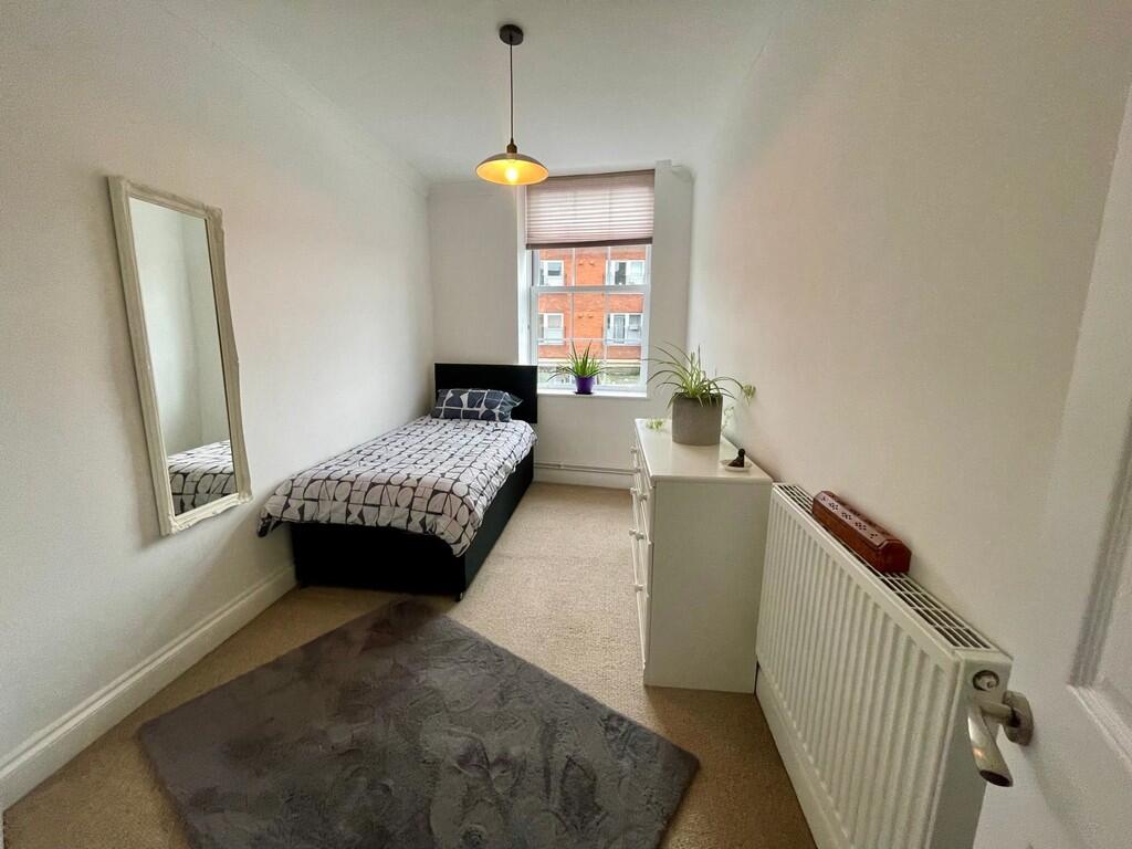 d6338ce2-1258-4c0...