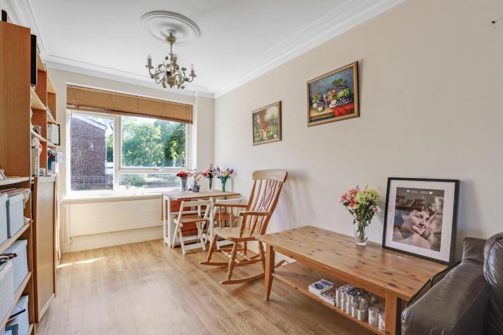 11-49fe11-d3caJHPropWpen - 6 Hollman Square - 25.j