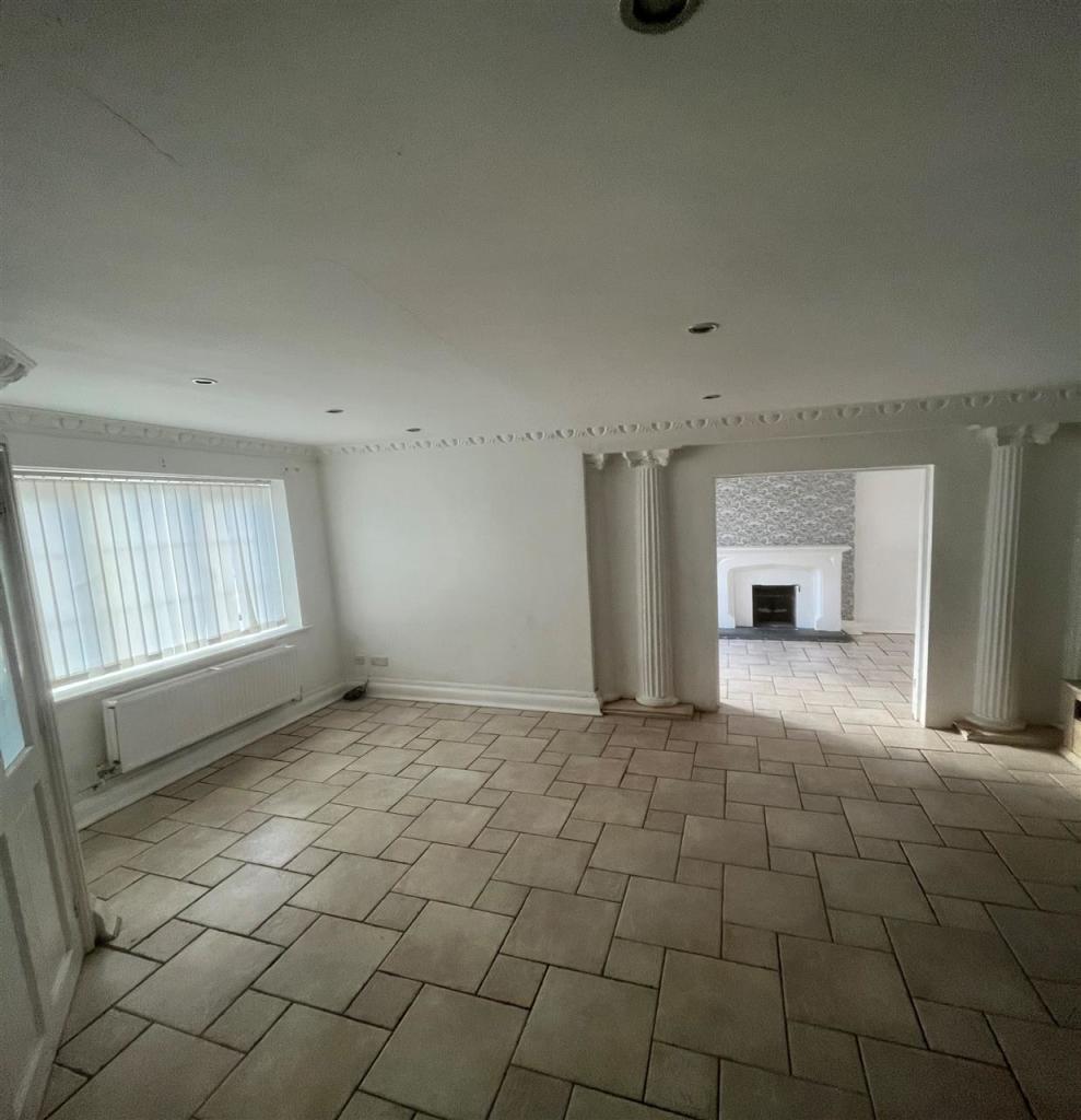 Front Lounge