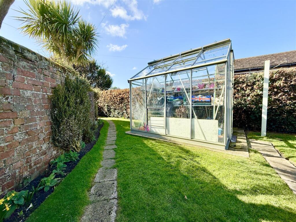 garden and green house