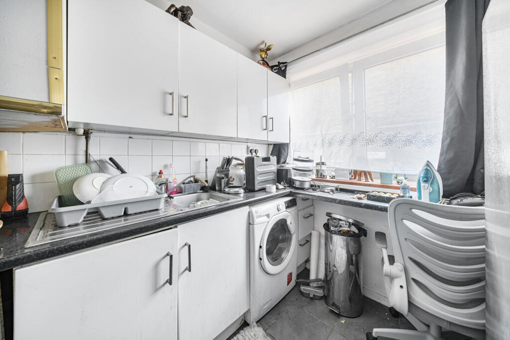 1316003-3-6874de2...