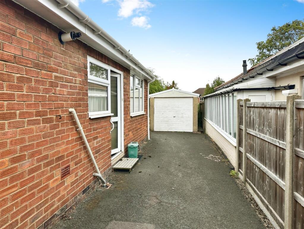 1d8bfa5d--4002-9EEA-BBB6AB153E02-51989-000013574D0