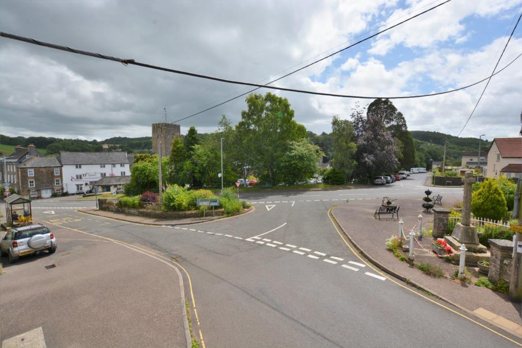 Bampton Seddons