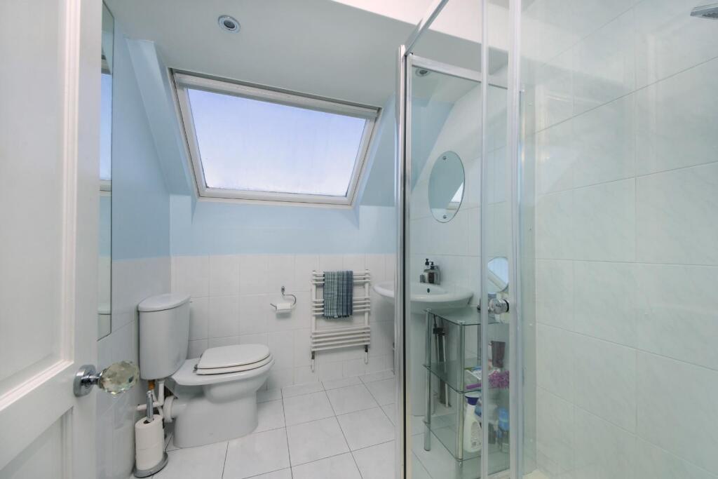 GV- 40 Woodfield Rd (24).jpg