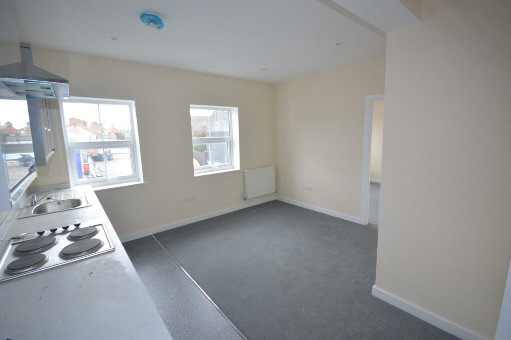 Flat 2 Harlestone Road