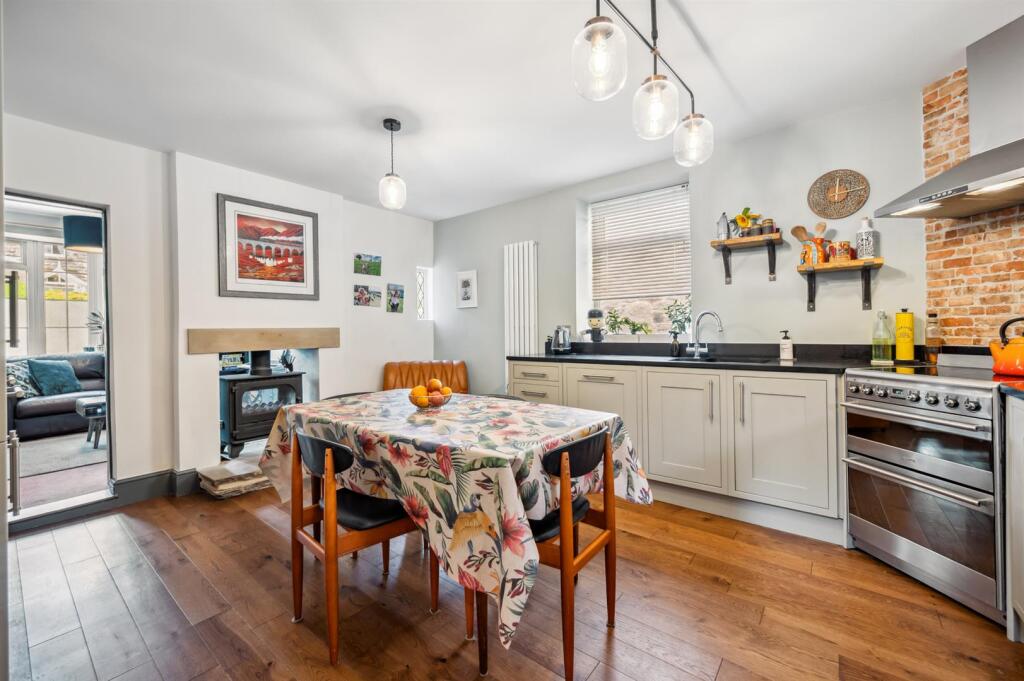 Kitchen-Diner towards Sitting Room.jpg