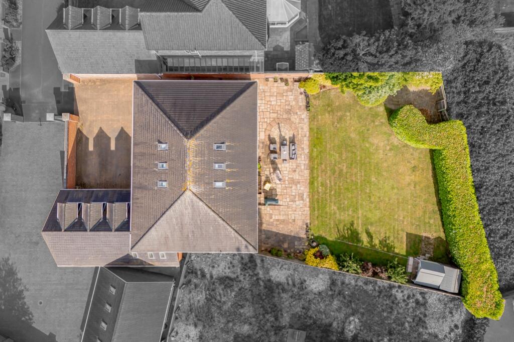 2 Manor Drive (Skegness)-5