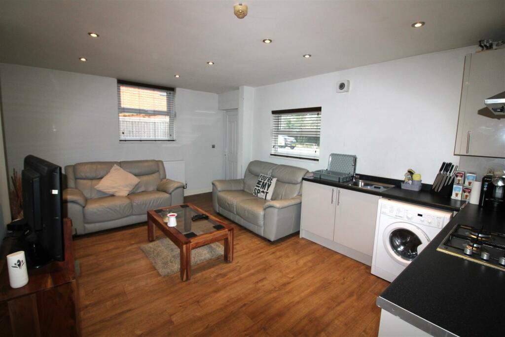 Kitchen/Living