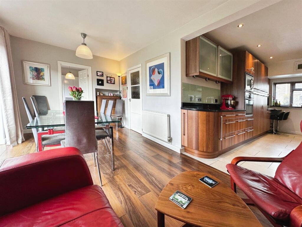 8d7da70c-image_picker_C2C93ACA-EB08-4741-B18B-E41C