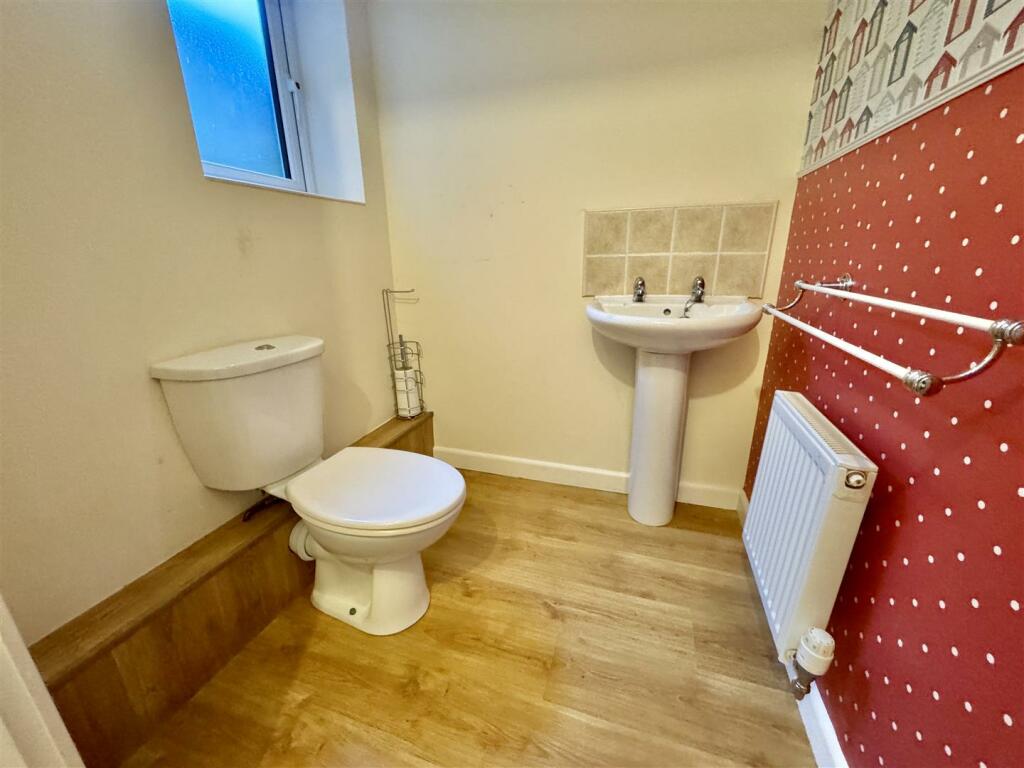 GUEST WC