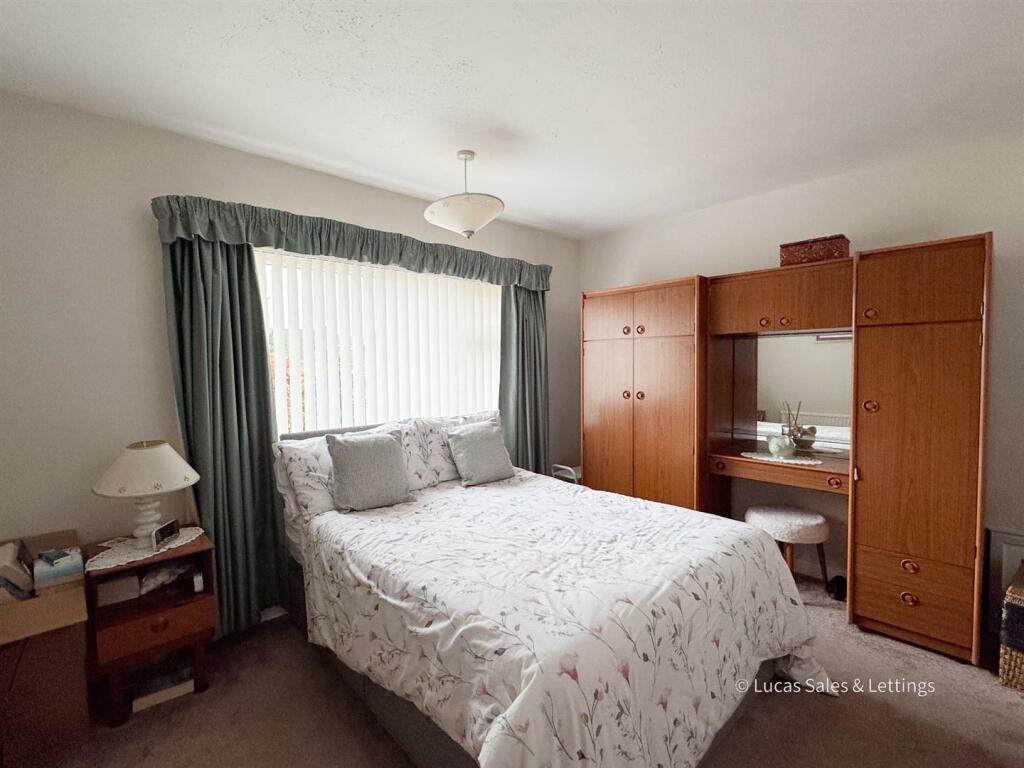 47 Pennine Way Kettering-11.jpg