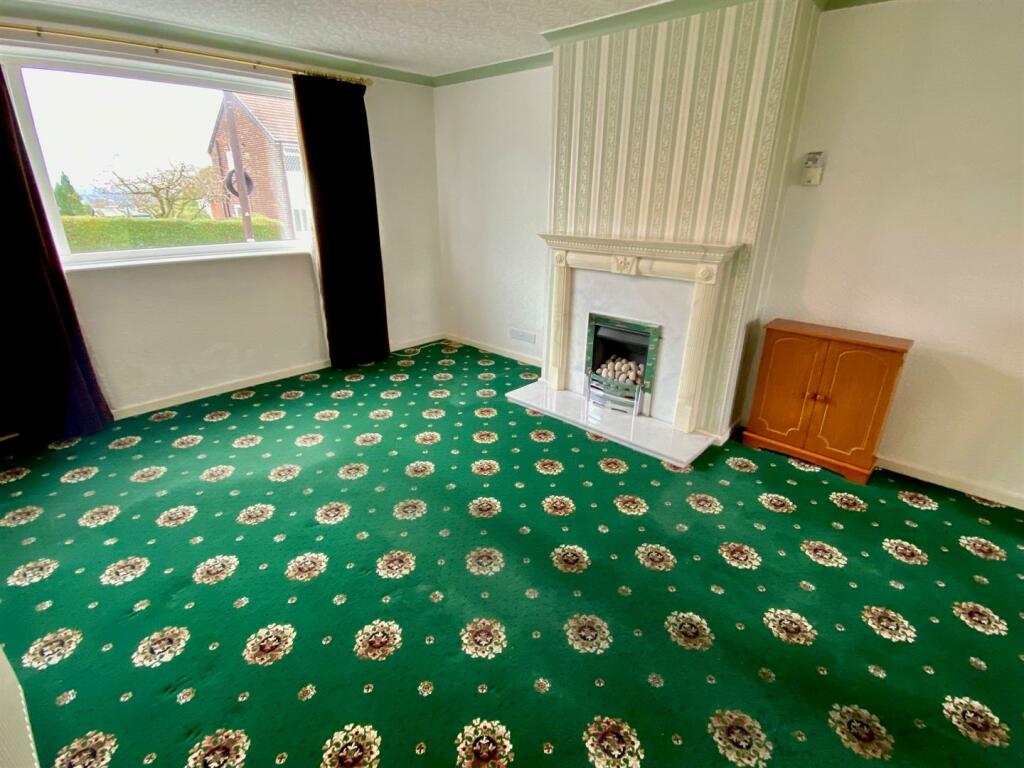 st michaels close 10 lounge area.jpg